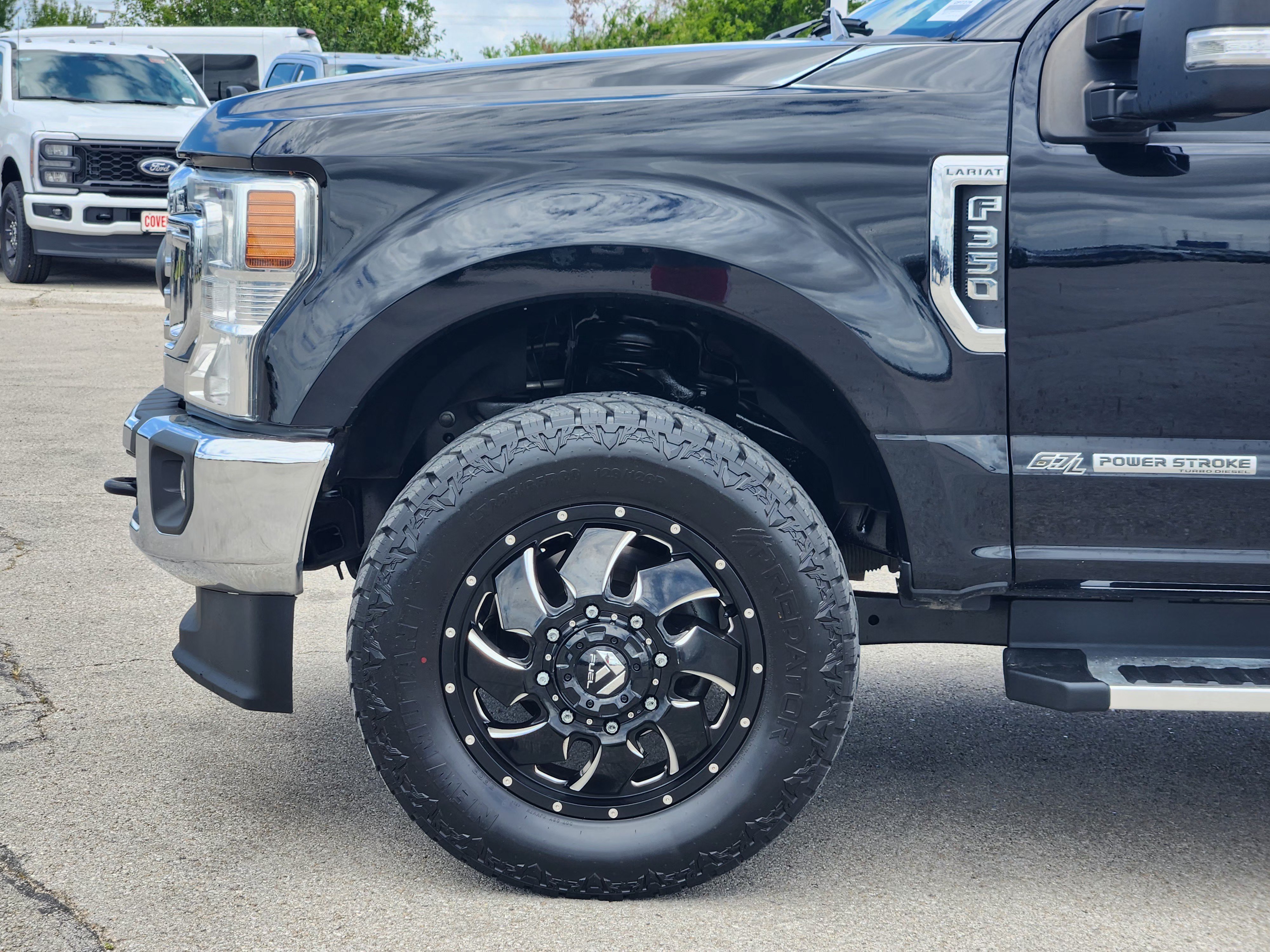 Used 2022 Ford F350 Lariat AWD/4WD image 9