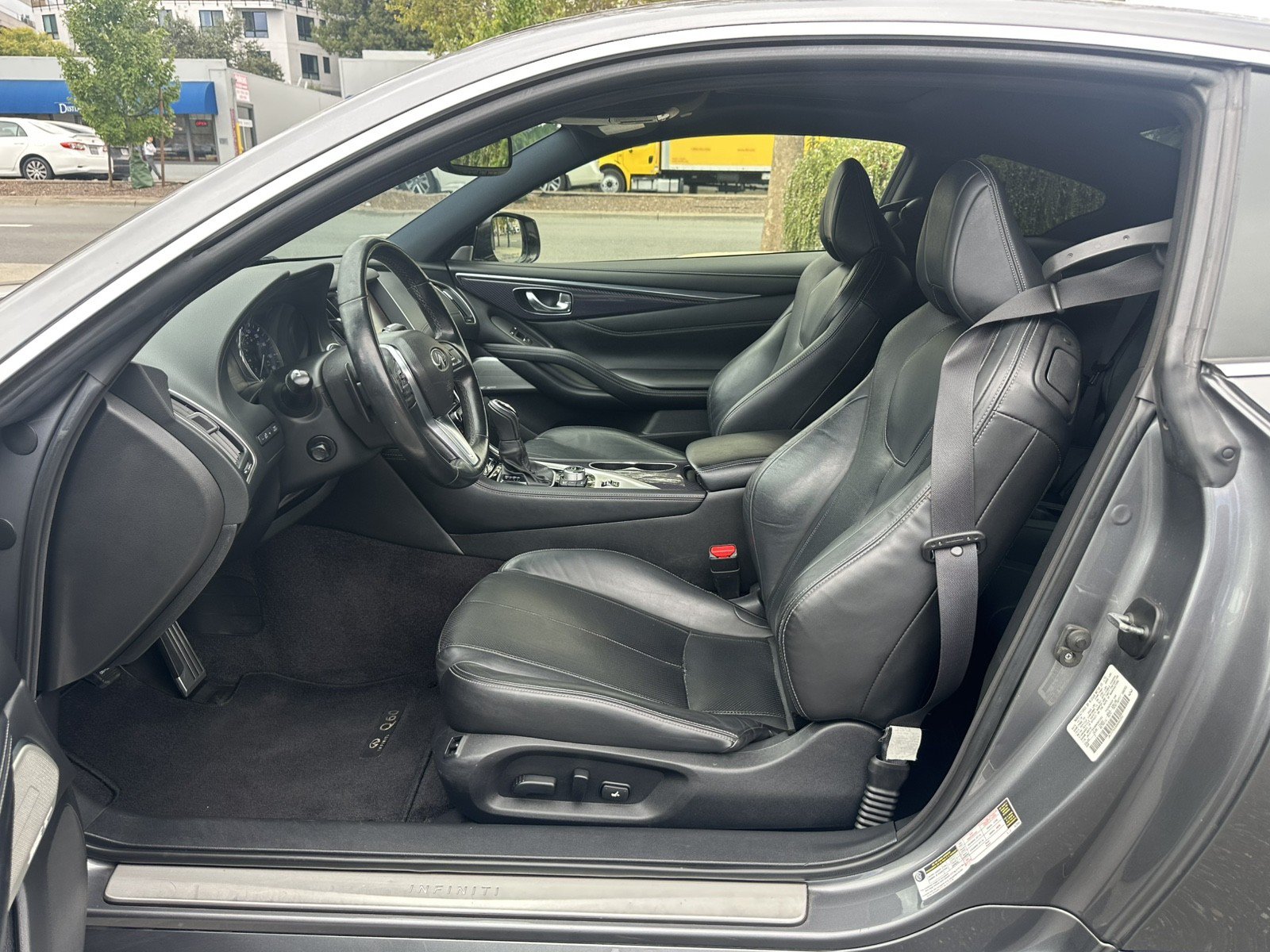 Used 2019 INFINITI Q60 Red Sport 400 w/ Cargo Package RWD image 16