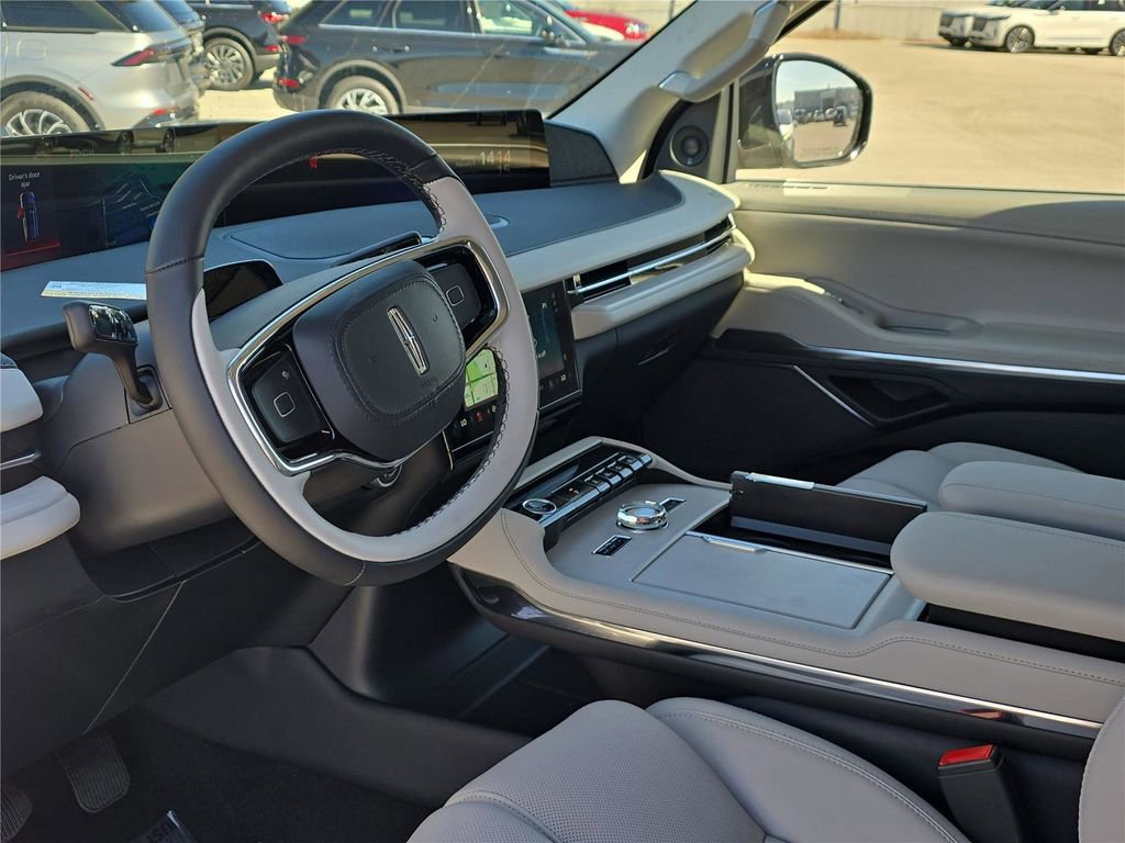 New 2026 Lincoln Navigator L Reserve image 18