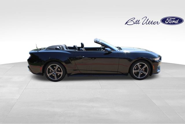 Certified 2024 Ford Mustang Convertible image 4