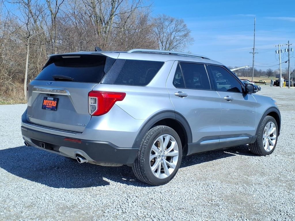 Used 2022 Ford Explorer Platinum w/ Premium Technology Package image 8