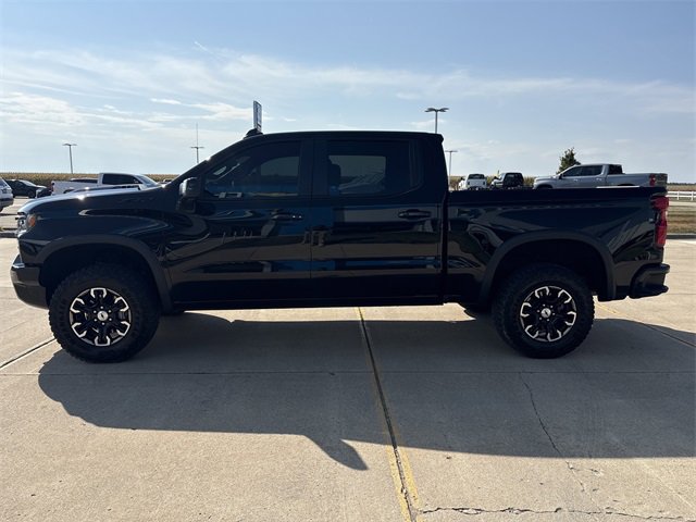 Used 2024 Chevrolet Silverado 1500 ZR2 w/ Technology Package image 10
