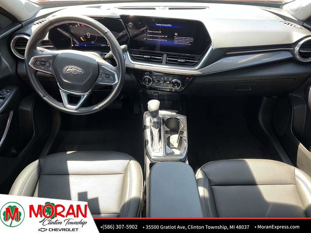 Certified 2024 Chevrolet Trax ACTIV w/ Driver Confidence Package FWD image 14