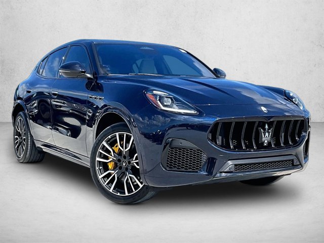 Used 2023 Maserati Grecale Modena AWD/4WD image 11