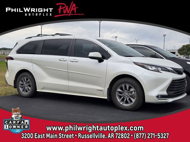Used 2021 Toyota Sienna XLE