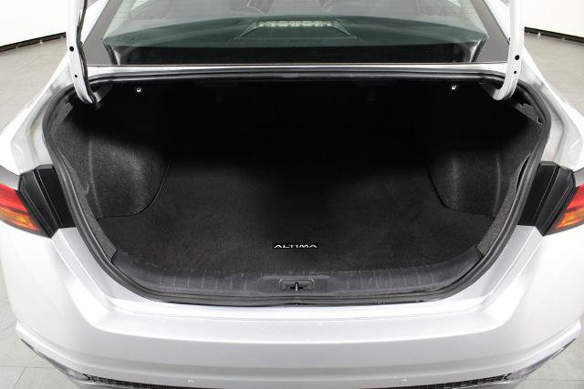 Certified 2020 Nissan Altima 2.5 SR w/ Premium Package FWD image 15