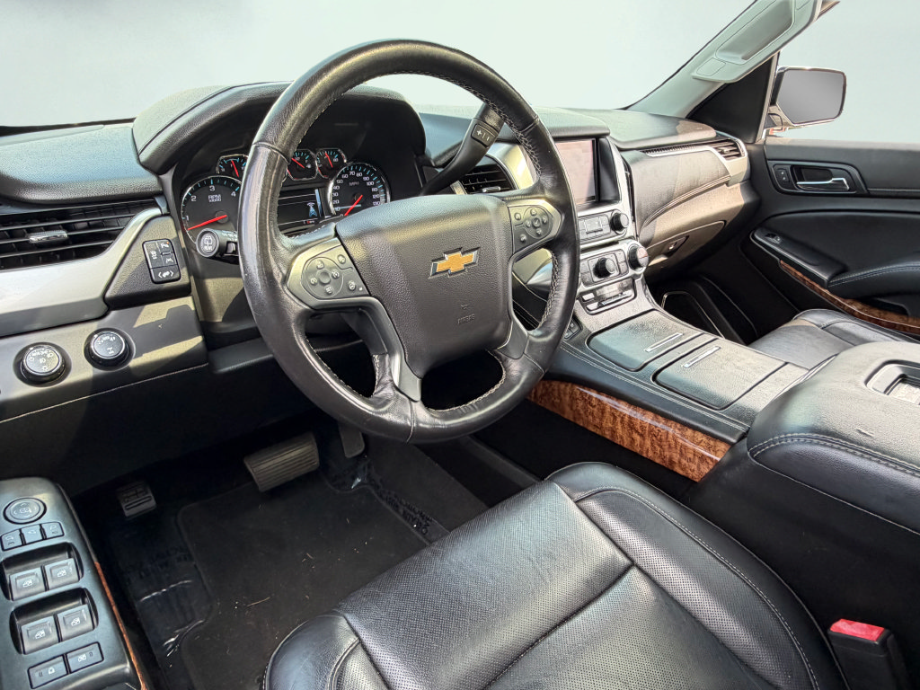 Used 2020 Chevrolet Tahoe Premier AWD/4WD image 32