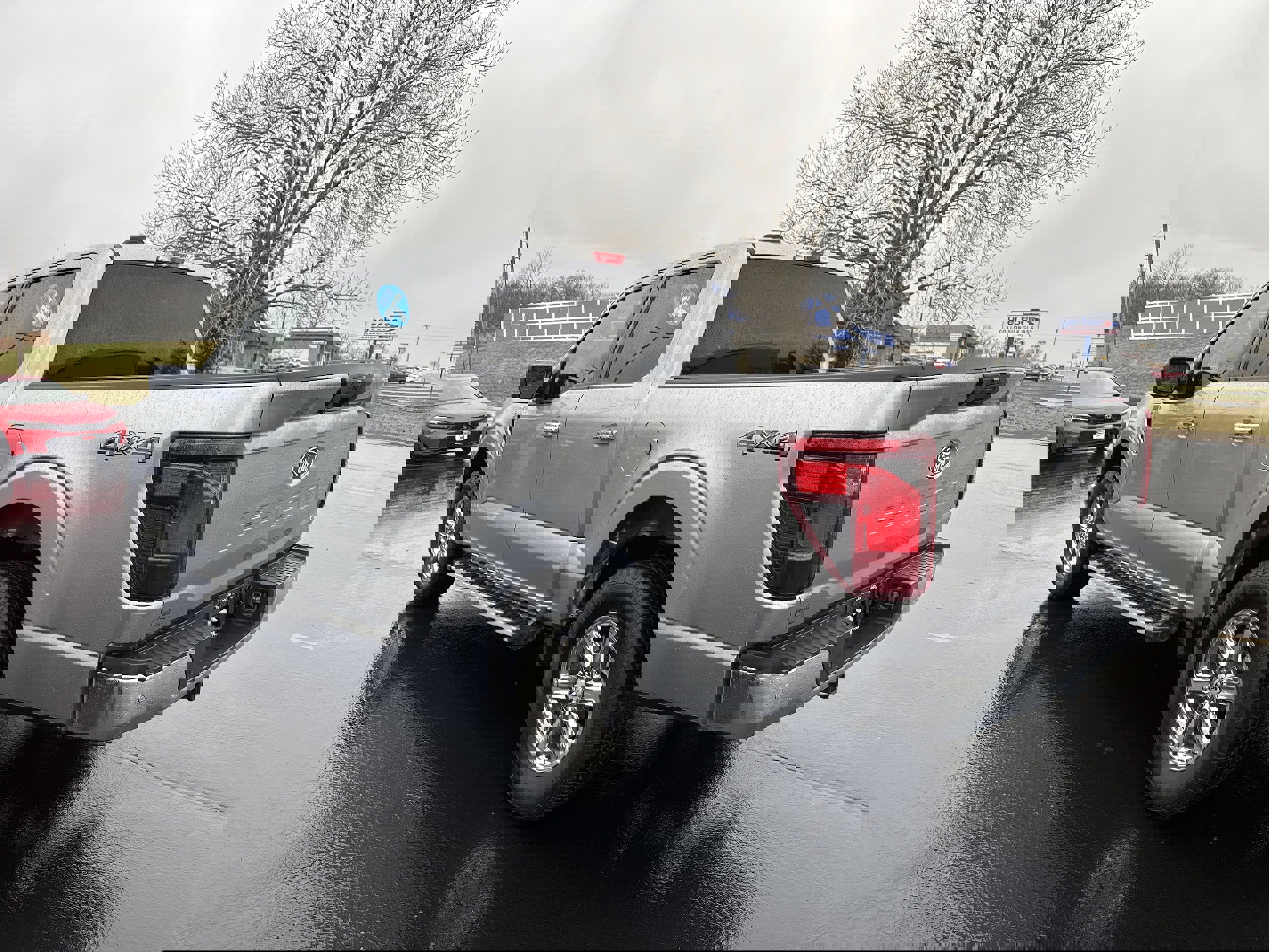 Used 2025 Ford F150 XLT w/ Equipment Group 301A Standard image 10