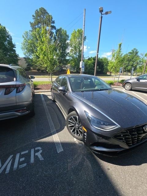 Used 2021 Hyundai Sonata Limited FWD image 3