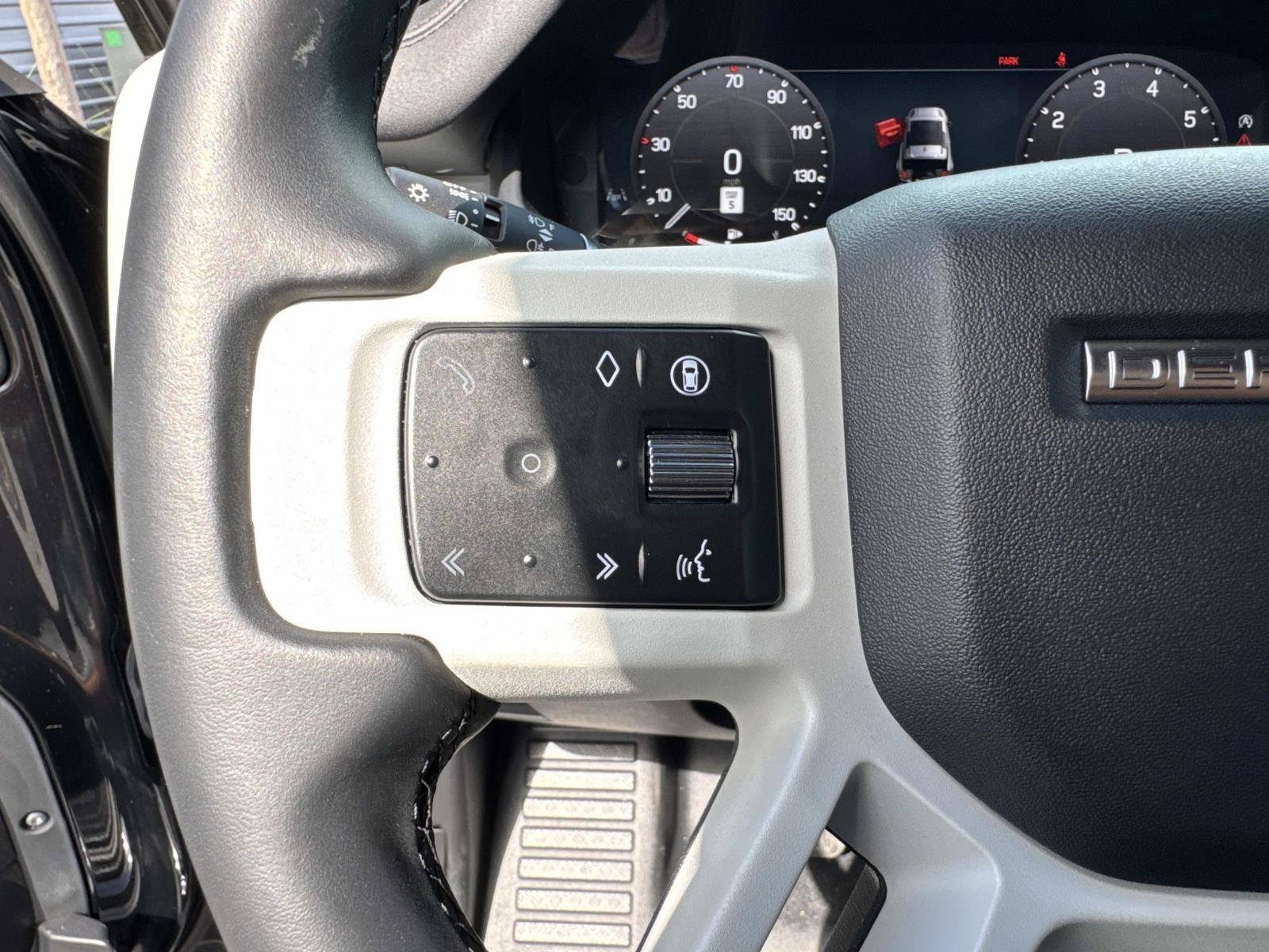 Used 2024 Land Rover Defender 90 S AWD/4WD image 26