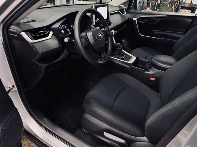 Used 2023 Toyota RAV4 LE image 16