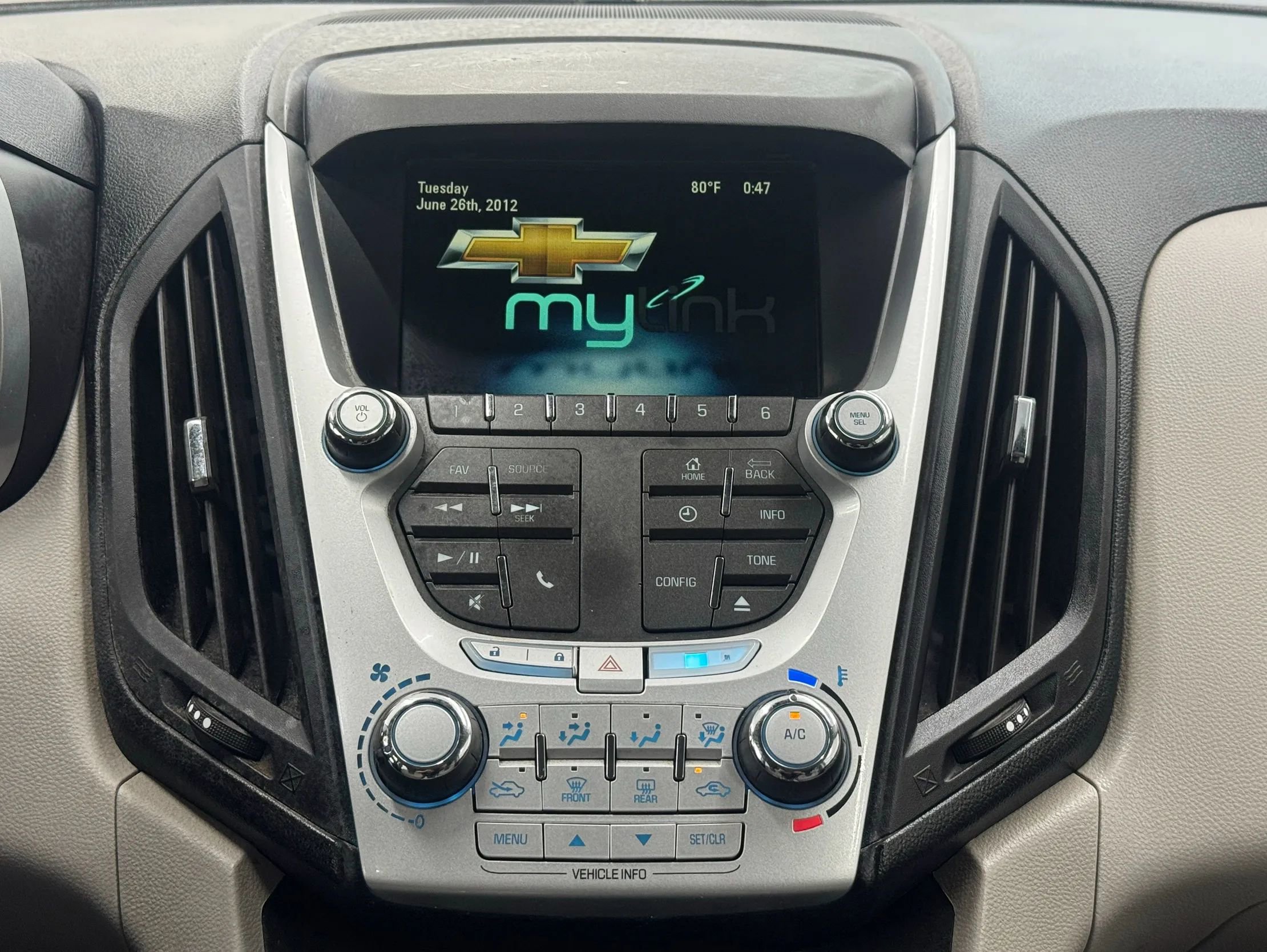 Used 2013 Chevrolet Equinox LT FWD image 17