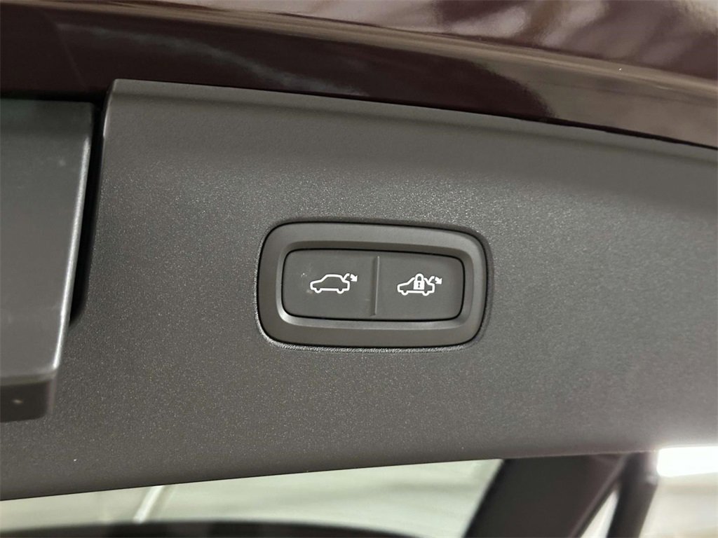 Used 2025 Volvo EX90 Plus image 15