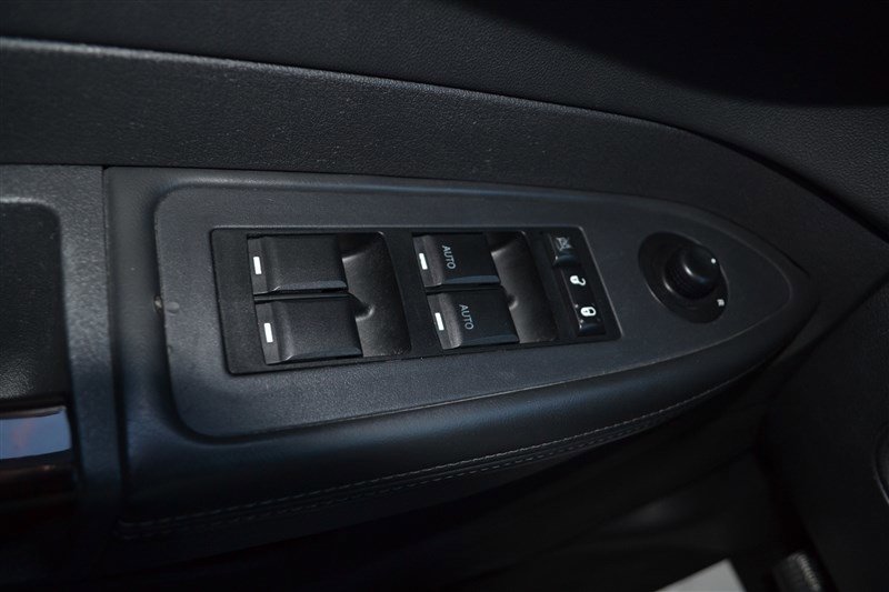 Used 2008 Chrysler 300 C image 15