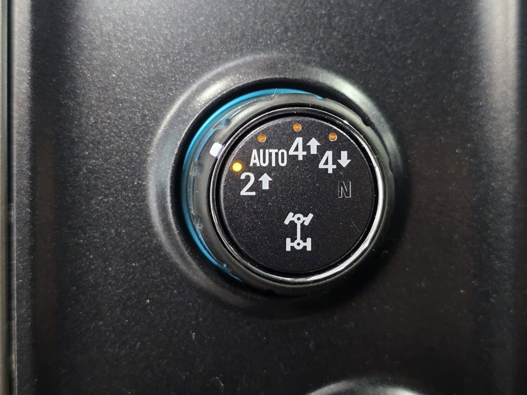 Used 2018 Chevrolet Silverado 1500 LT w/ All Star Edition image 6