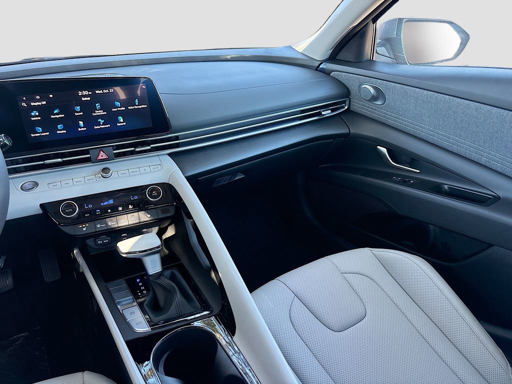 New 2025 Hyundai Elantra Limited w/ Cargo Package image 25