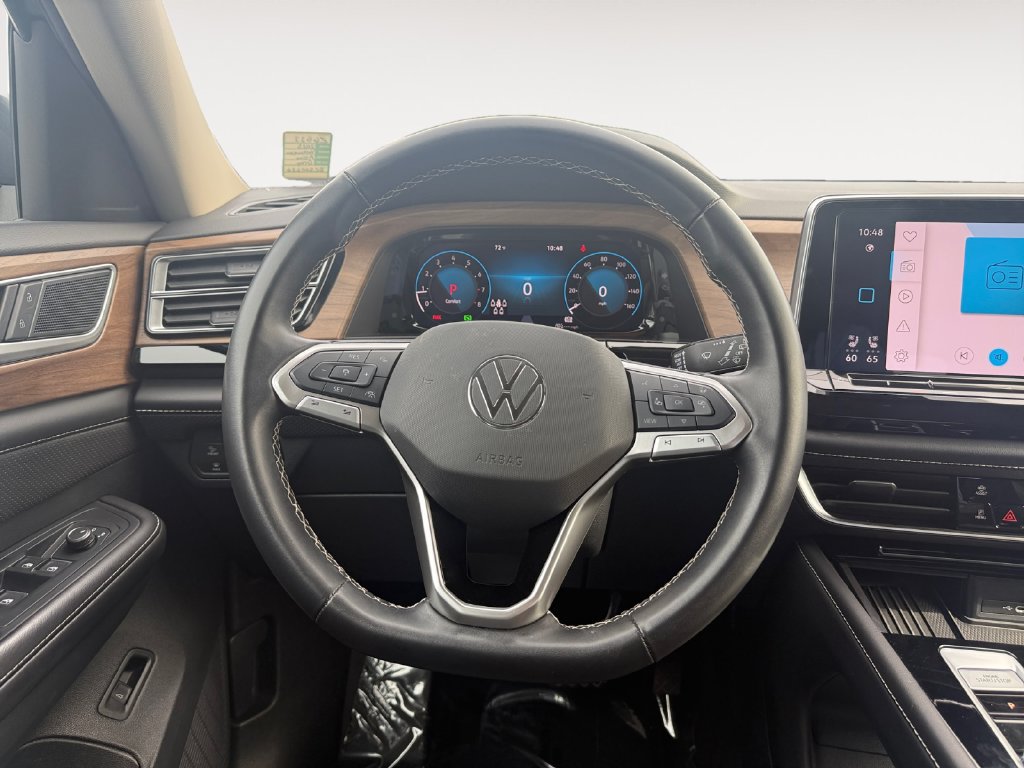 Used 2025 Volkswagen Atlas SE AWD/4WD image 12