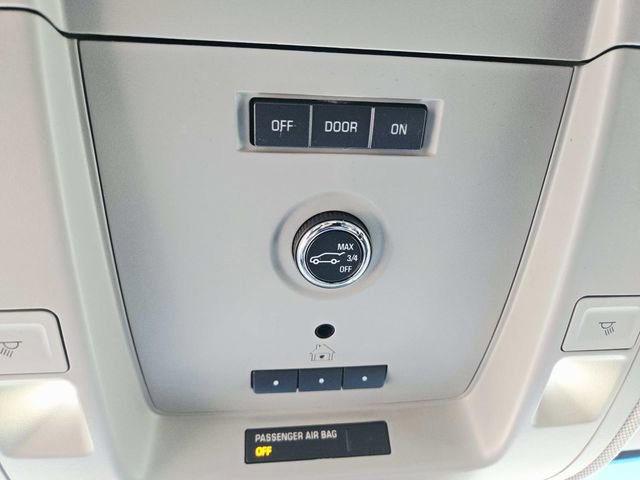 Used 2015 Chevrolet Suburban LT AWD/4WD image 31