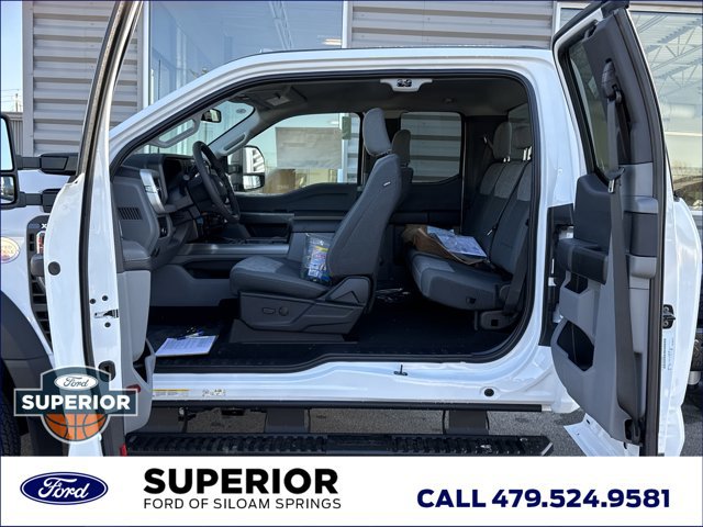 New 2026 Ford F450 XLT w/ XLT Value Package image 9