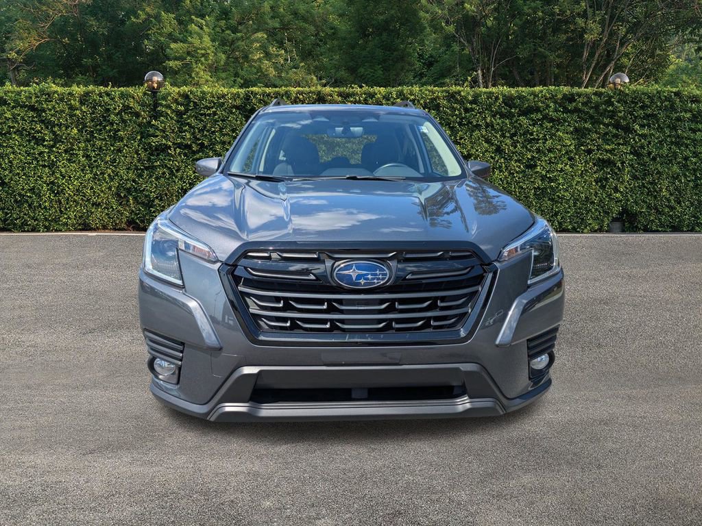 Used 2023 Subaru Forester Premium image 9