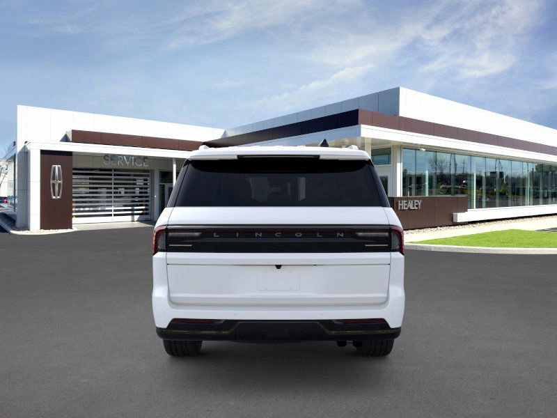 New 2025 Lincoln Navigator L Reserve AWD/4WD image 5