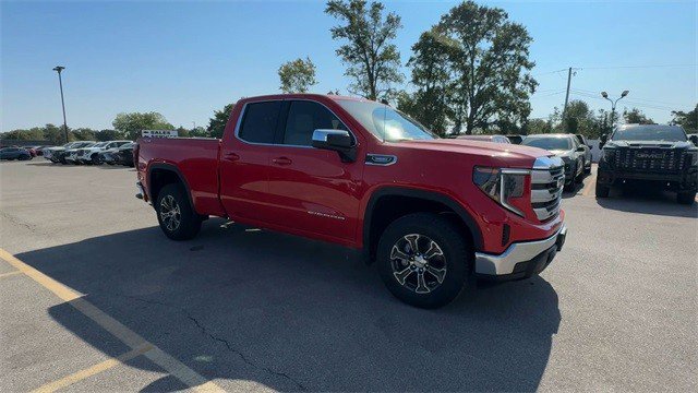New 2026 GMC Sierra 1500 SLE w/ Preferred Package image 2