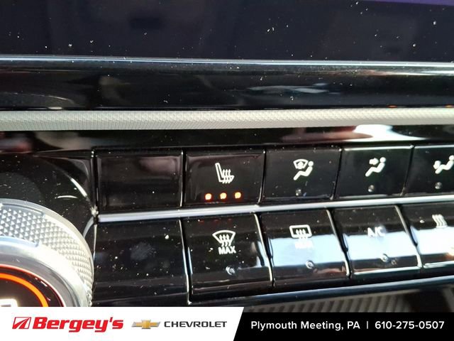 New 2027 Chevrolet Bolt LT w/ Comfort Package image 13