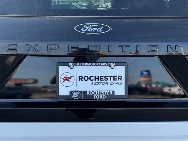 Certified 2025 Ford Expedition Max Platinum w/ Stealth Performance Package AWD/4WD image 56