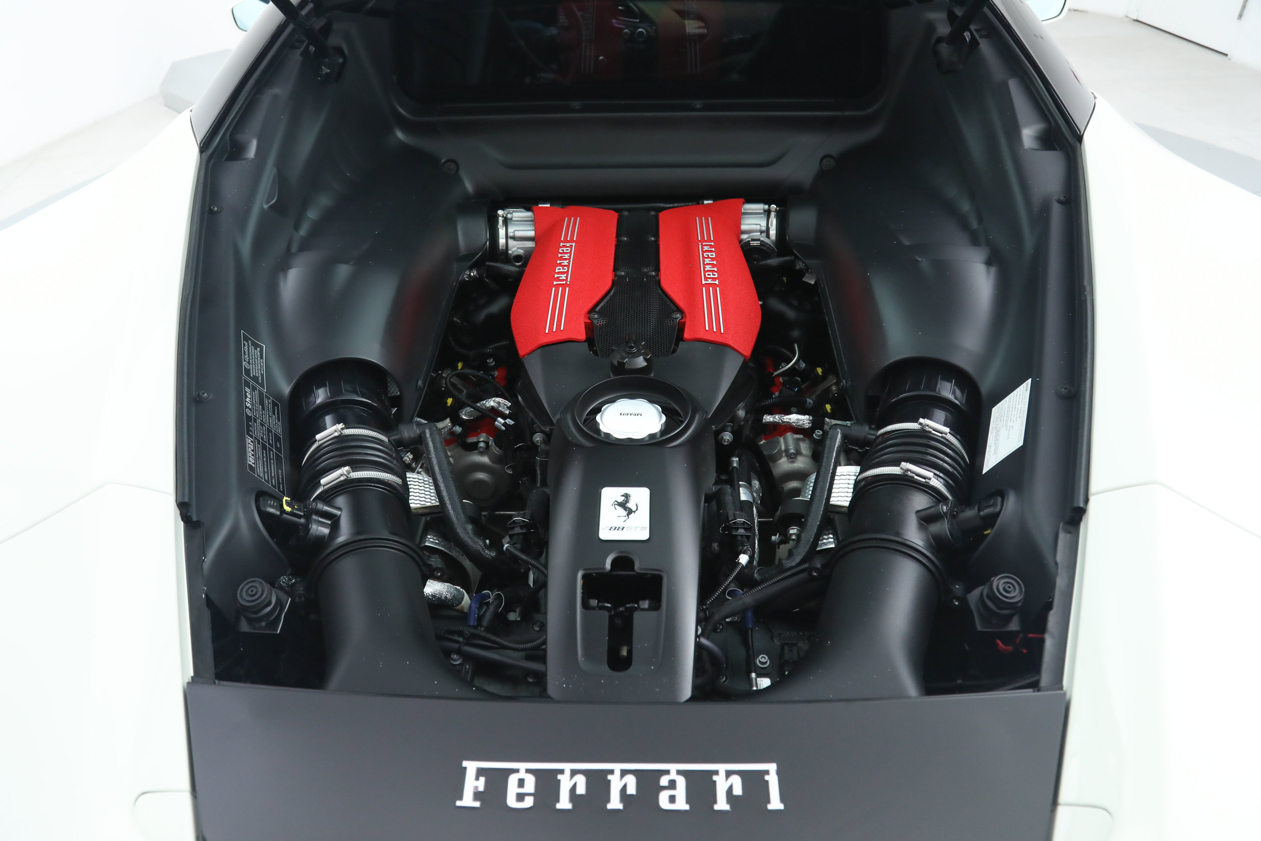Used 2017 Ferrari 488 GTB RWD image 33