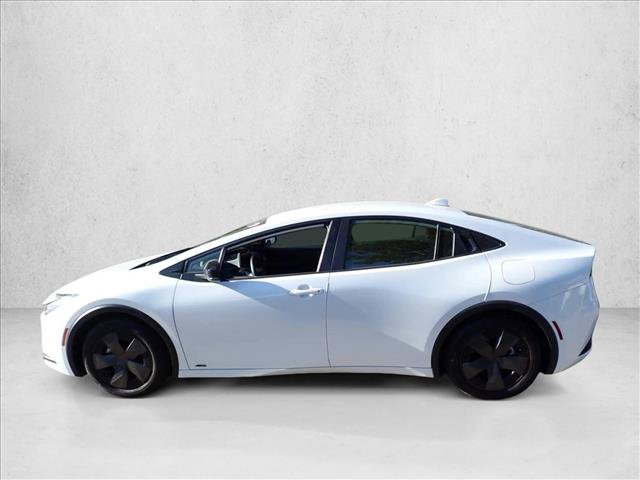 Used 2024 Toyota Prius LE AWD/4WD image 2