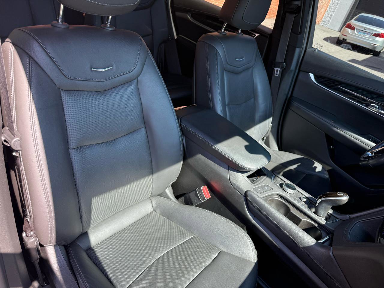 Used 2020 Cadillac XT6 Premium Luxury FWD image 8