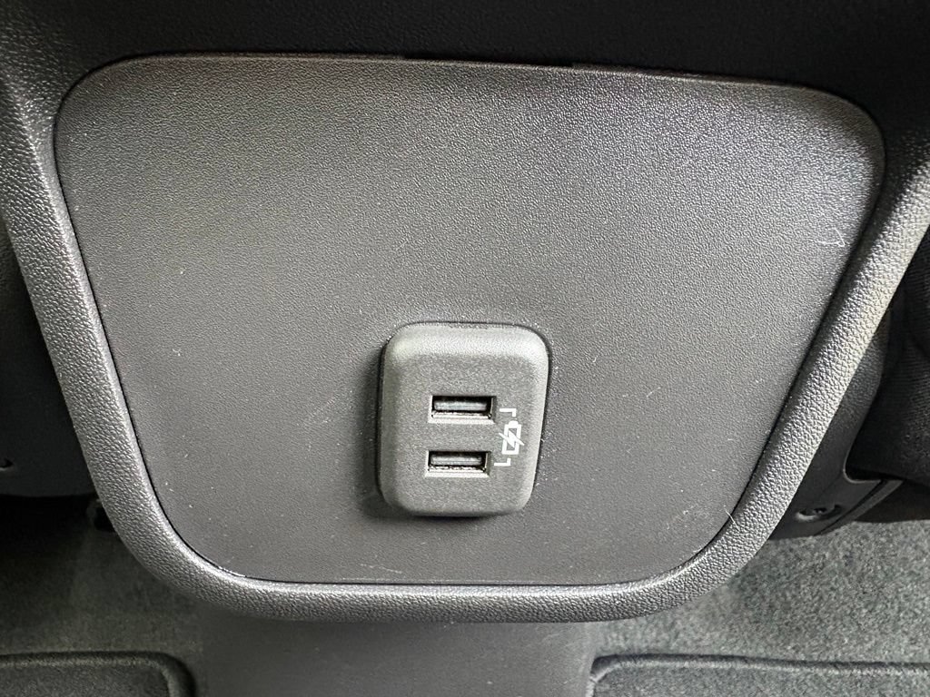 Used 2024 Chevrolet Equinox LT FWD image 38