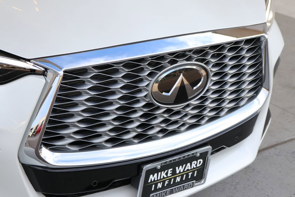 Certified 2025 INFINITI QX55 Essential image 12