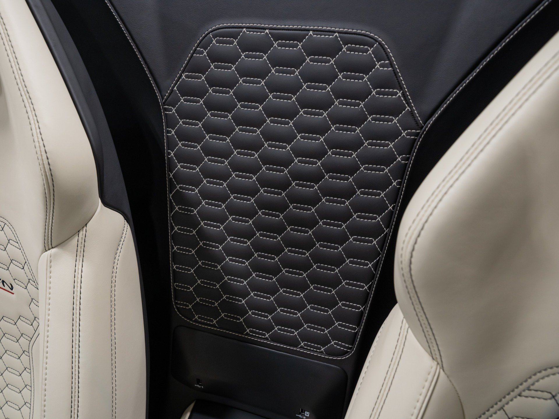 Used 2024 Lamborghini Huracan EVO AWD/4WD image 68
