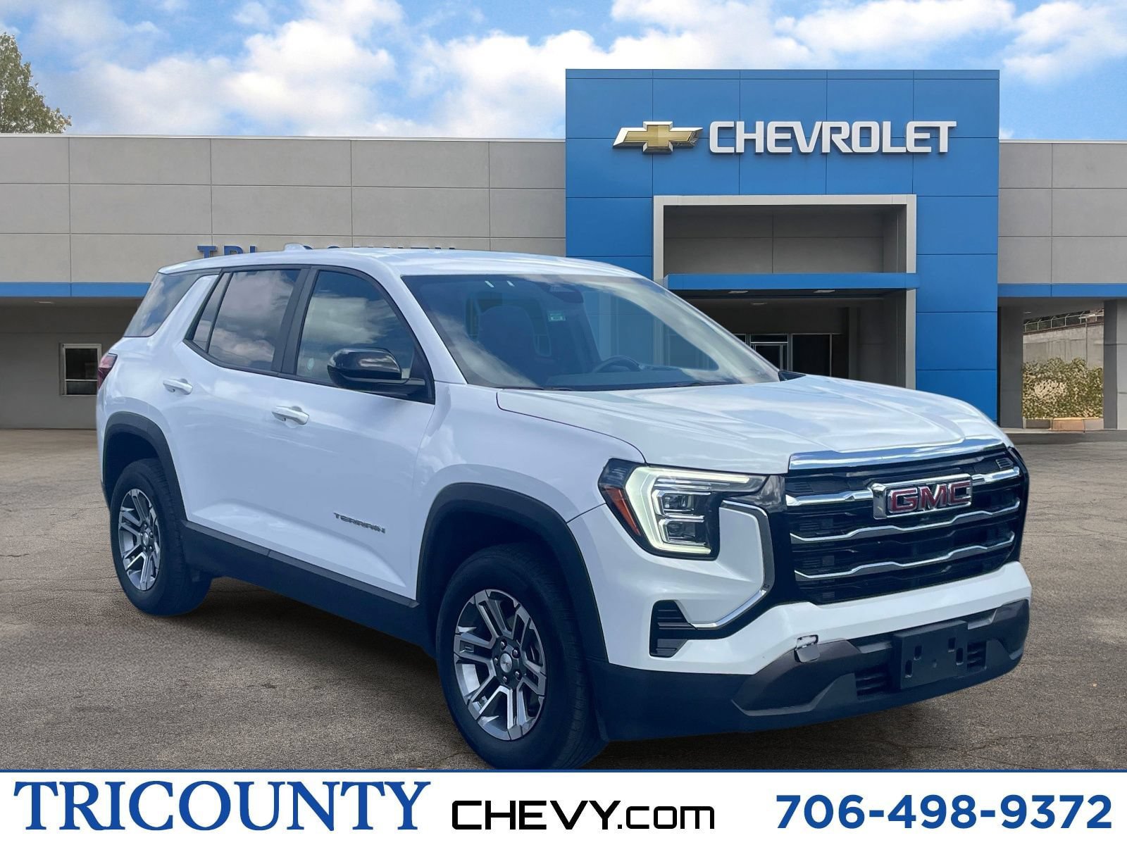 Used 2025 GMC Terrain Elevation