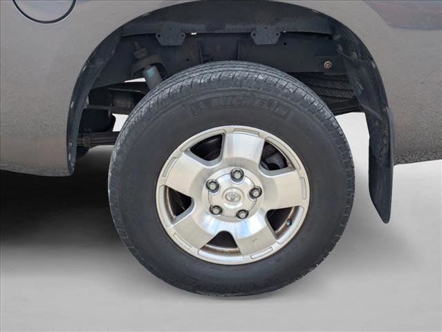 Used 2011 Toyota Tundra 4x4 Double Cab w/ TRD Off-Road Pkg image 9