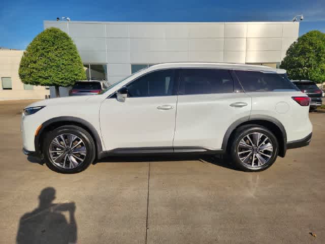 Certified 2027 INFINITI QX60 Luxe w/ Cargo Package FWD image 3