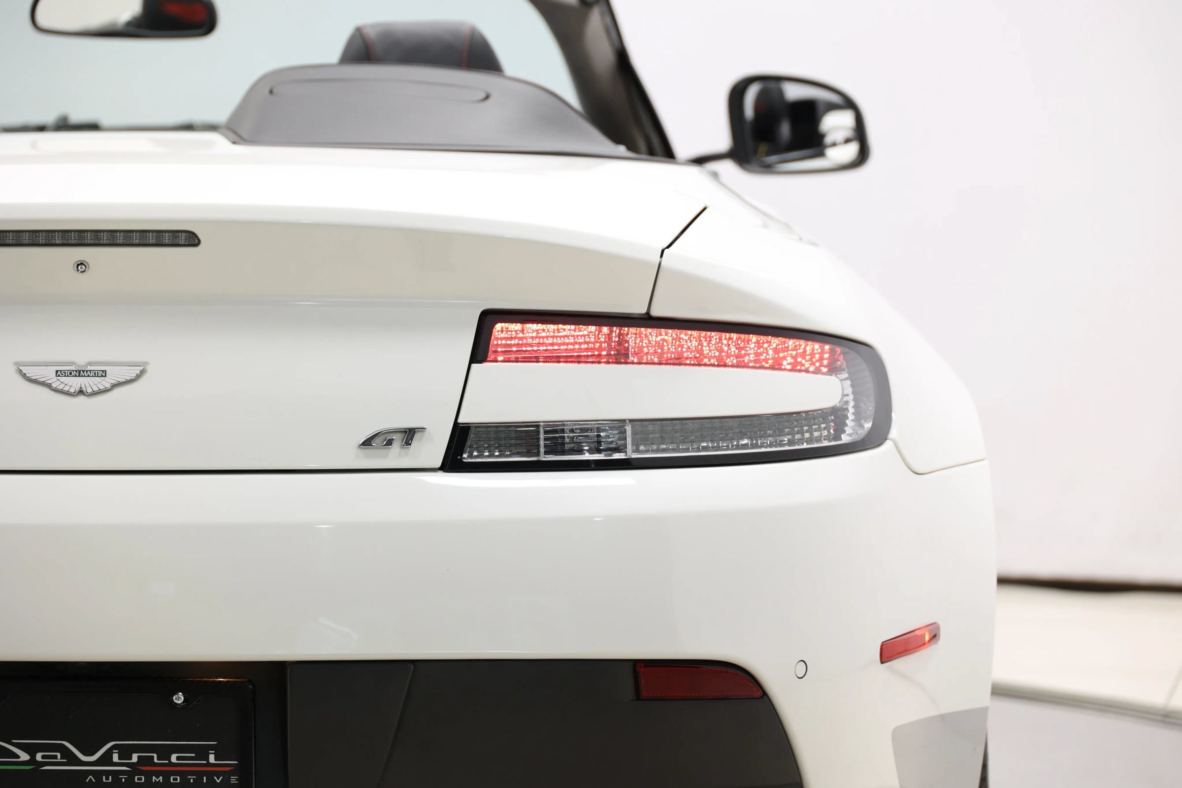 Used 2016 Aston Martin V8 Vantage GT RWD image 48