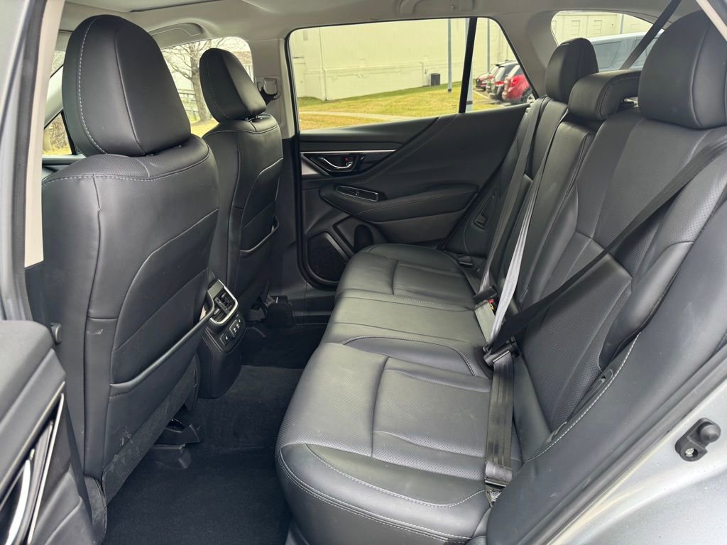 Used 2020 Subaru Outback Limited image 17