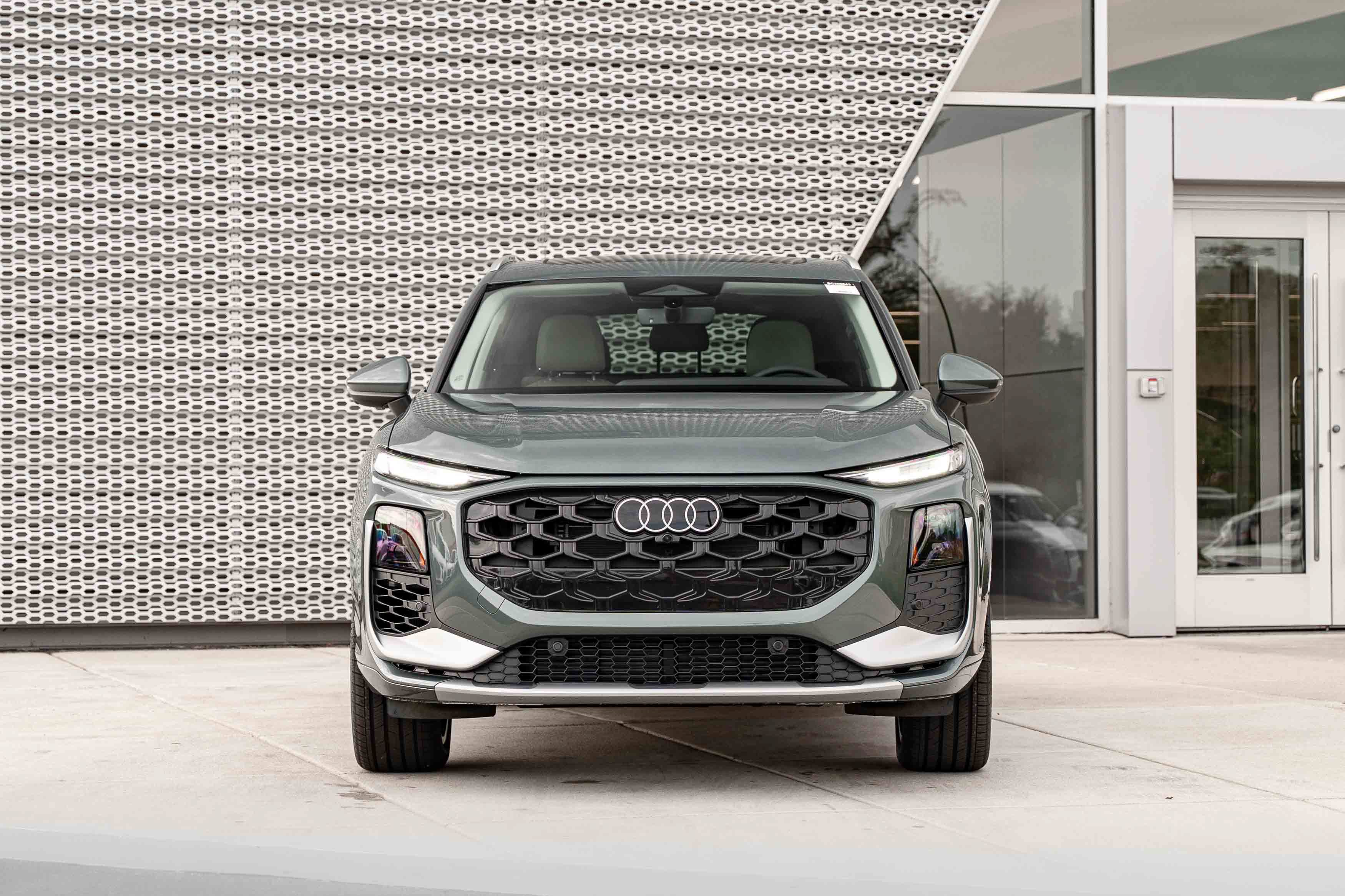 New 2026 Audi Q3 quattro 2.0T AWD/4WD image 27