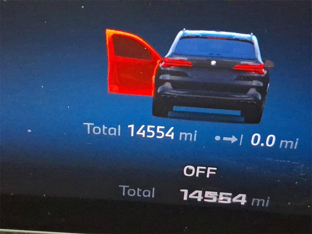 Used 2025 BMW X5 M60i w/ Executive Package image 16