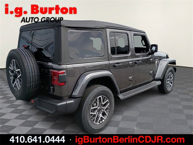 New 2025 Jeep Wrangler Sahara image 4