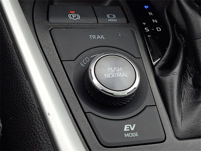 Used 2020 Toyota RAV4 XSE image 25