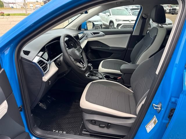 New 2026 Volkswagen Taos SE AWD/4WD image 14
