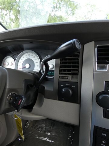 Used 2005 Dodge Durango Limited w/ Trailer Tow Group AWD/4WD image 28