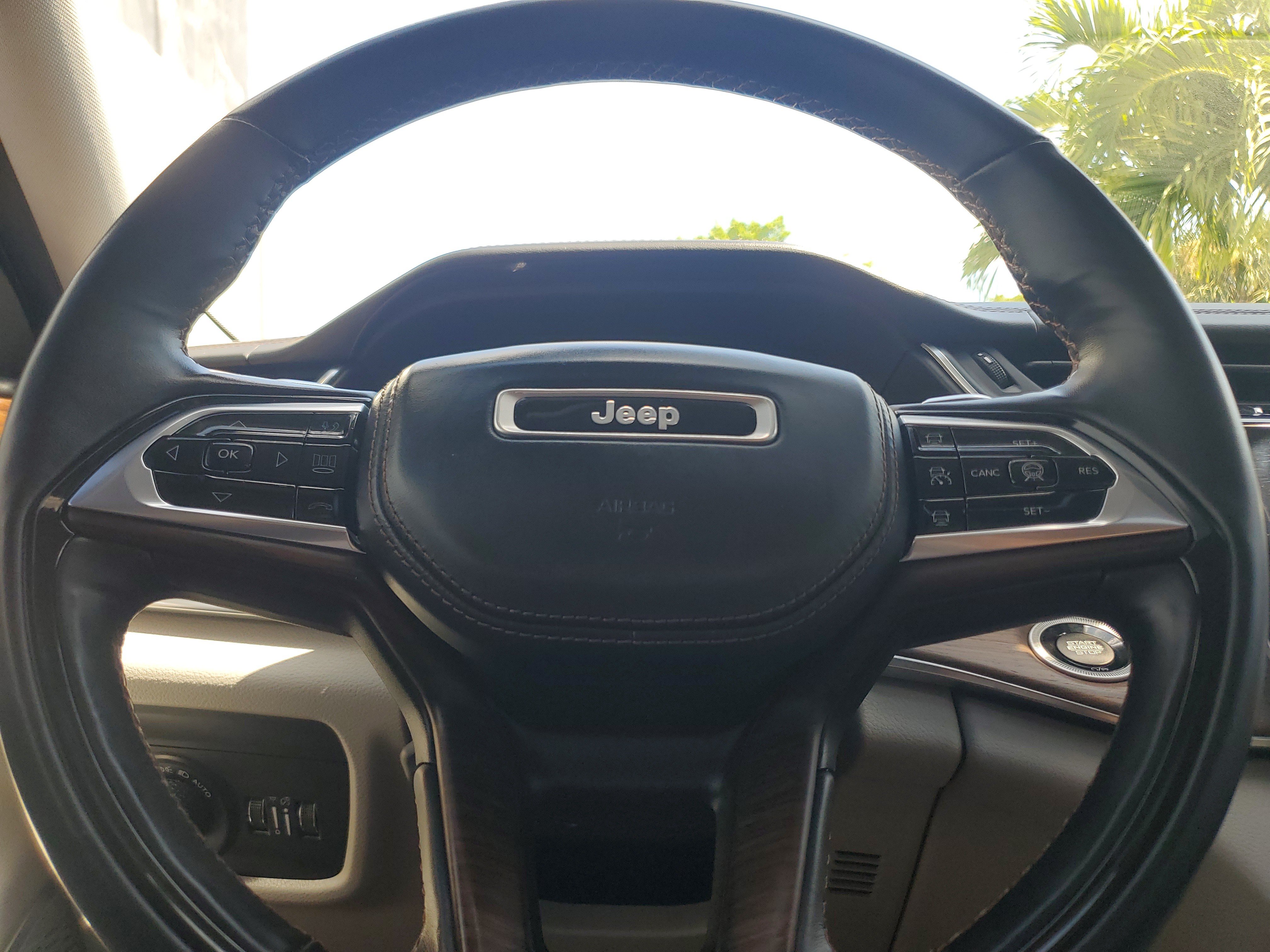 Used 2021 Jeep Grand Cherokee L Summit w/ Luxury Tech Group V RWD image 25
