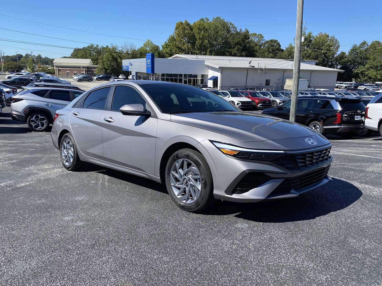 Certified 2025 Hyundai Elantra Blue image 1