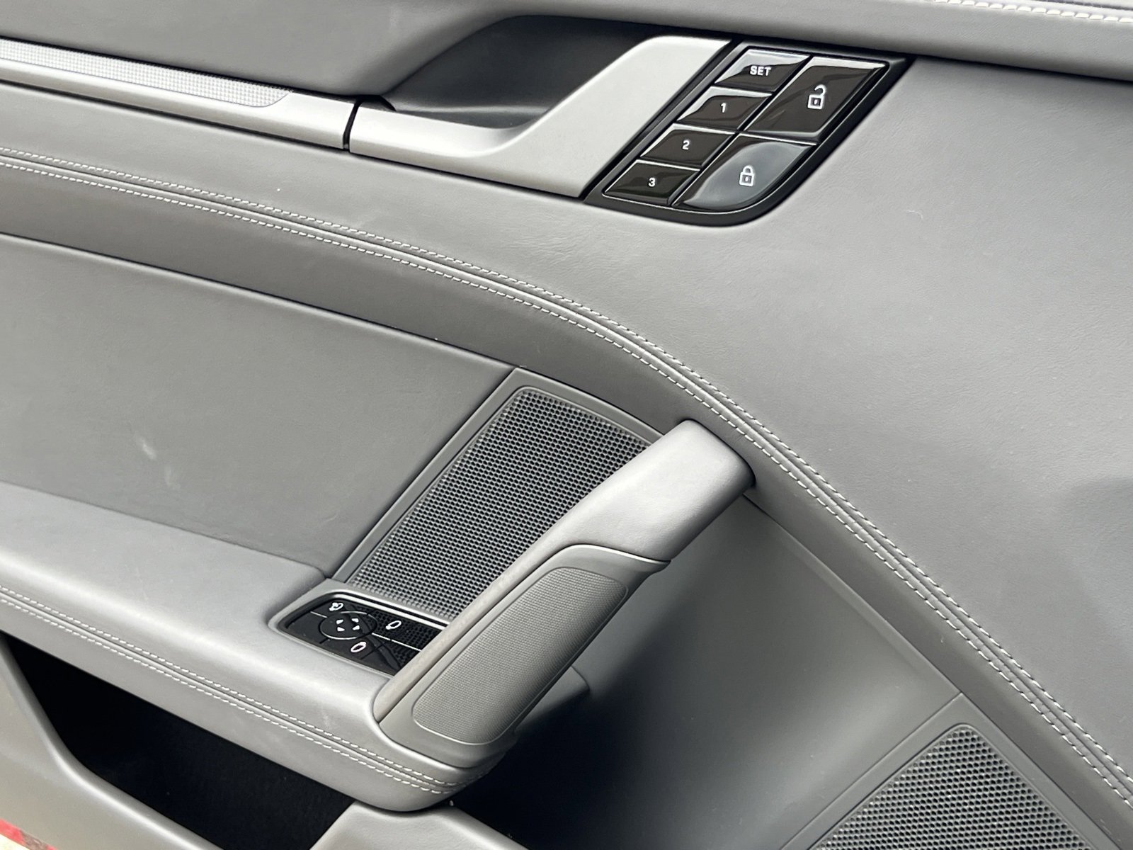 Certified 2021 Porsche 911 Targa 4S w/ Premium Package image 29