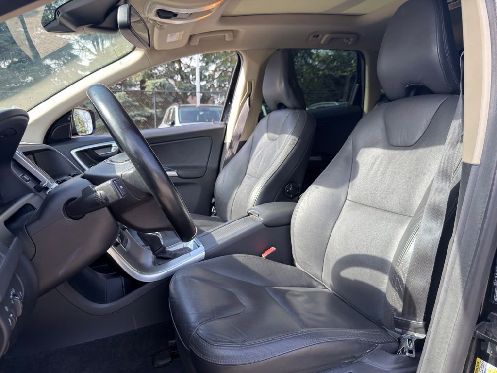 Used 2013 Volvo XC60 T6 AWD/4WD image 25