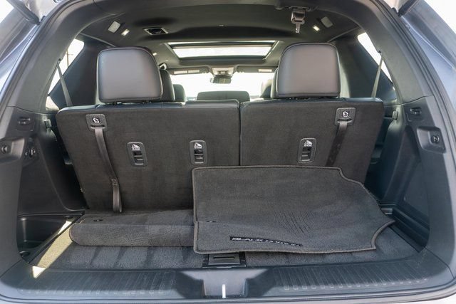 Used 2025 Honda Pilot Black Edition image 10
